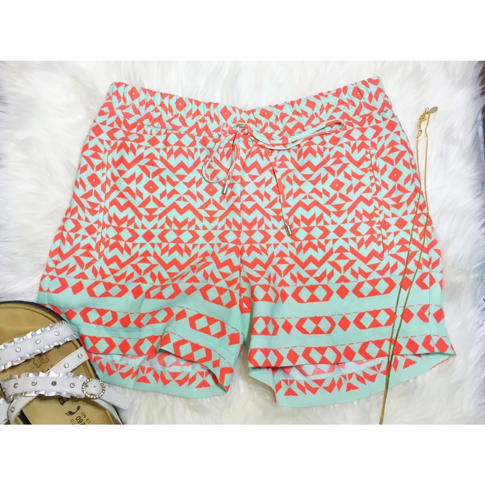 The Limited Pattern Shorts Size Small